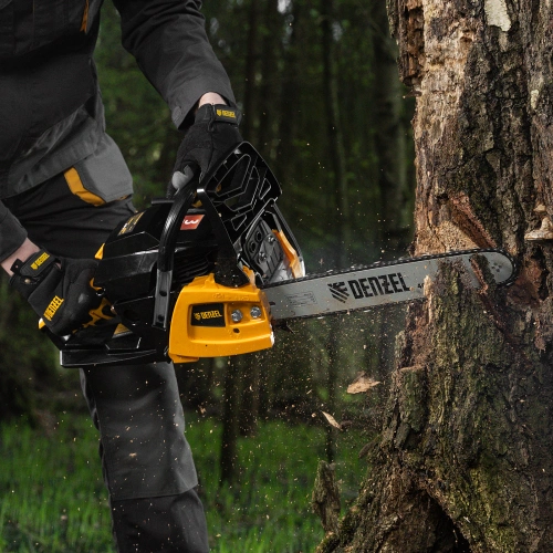 Пила цепная бензиновая DGS-4516, шина 40 см, 45 см3, 3 л.с, шаг 3/8, паз 1.3 мм, 57 звеньев Denzel по ценам производителя в Москве с доставкой по всей России