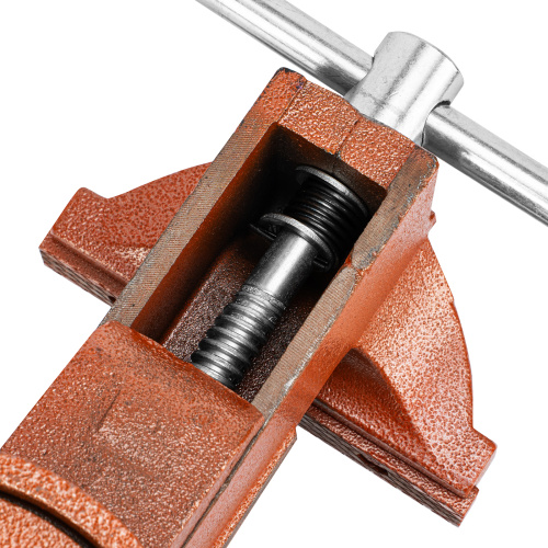 Тиски слесарные, 150 мм, поворотные, с наковальней Sparta по ценам производителя в Москве с доставкой по всей России