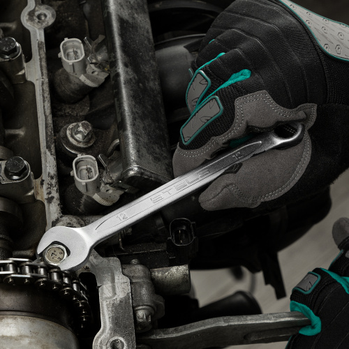 Набор инструментов, 1/2", 1/4", CrV, пластиковый кейс 82 предмета Stels по ценам производителя в Москве с доставкой по всей России