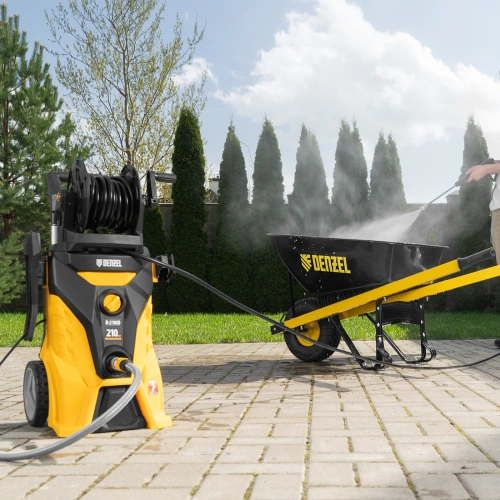 Моечная машина высокого давления R-210iD, 2600 Вт, 210 бар, 8.0 л/мин, асинхронный двигатель, барабан Denzel по ценам производителя в Москве с доставкой по всей России