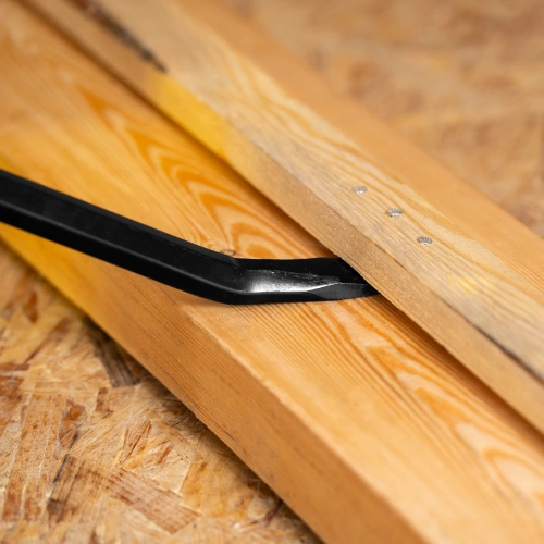 Лом-гвоздодер, 1200 мм, шестигранный 19 мм, окрашенный, сталь 65 Denzel по ценам производителя в Москве с доставкой по всей России