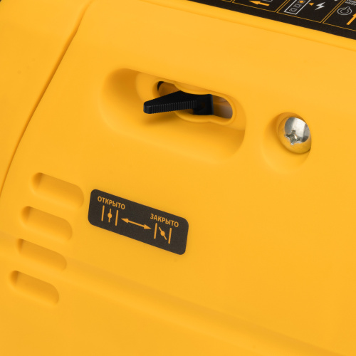 Генератор инверторный GT-2200iS, 2.2 кВт, 230 В, бак 4 л, закрытый корпус, ручной старт Denzel по ценам производителя в Москве с доставкой по всей России