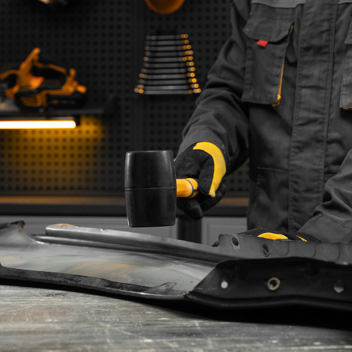 Киянка резиновая, 450 г, черная, фибергласовая рукоятка c TPR покрытием Denzel по ценам производителя в Москве с доставкой по всей России