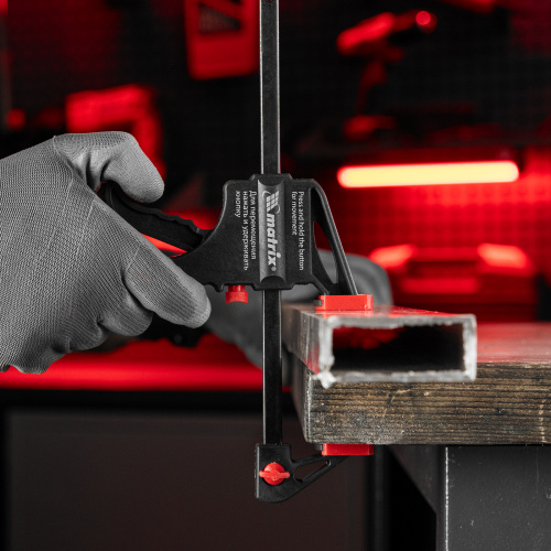 Струбцина универсальная F-образная, 150 х 265 х 45 мм, пластмассовый корпус Matrix по ценам производителя в Москве с доставкой по всей России