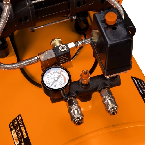 Компрессор безмасляный AERO 750/150F купить в Москве с доставкой по всей России | ProtosMarket.ru