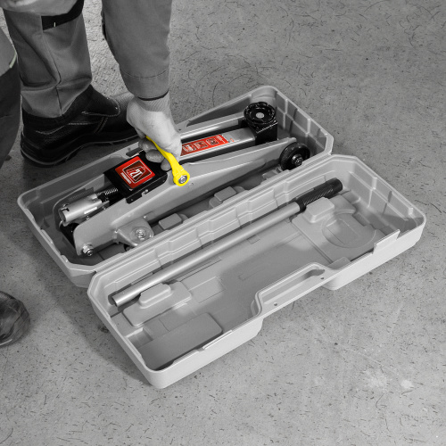 Домкрат гидравлический подкатной, 2 т, высота подъема 135-385 мм, в пластиковый кейсе Matrix по ценам производителя в Москве с доставкой по всей России