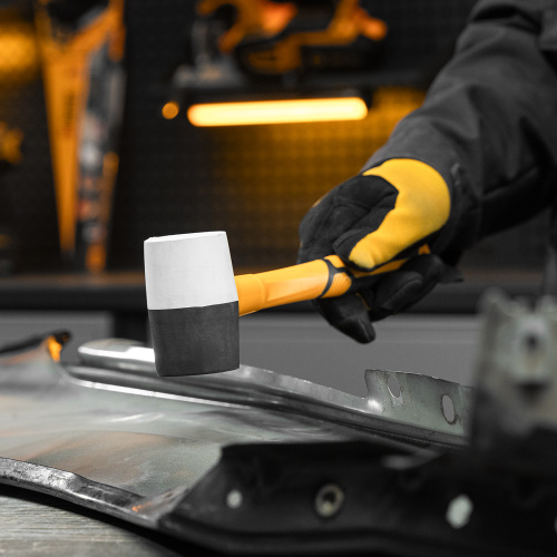 Киянка резиновая, 225 г, черно-белая, фибергласовая рукоятка c TPR покрытием Denzel по ценам производителя в Москве с доставкой по всей России