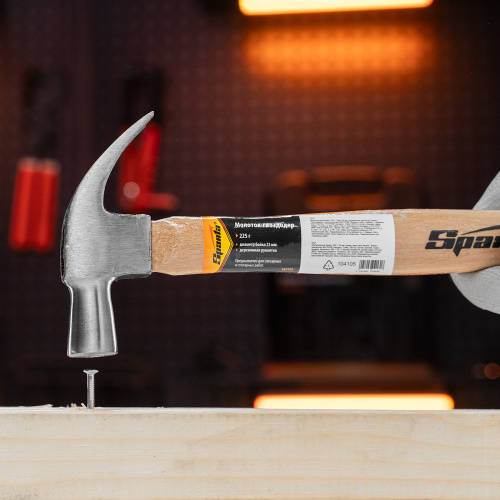 Молоток-гвоздодер, 225 г, боек 22 мм, деревянная рукоятка Sparta по ценам производителя в Москве с доставкой по всей России