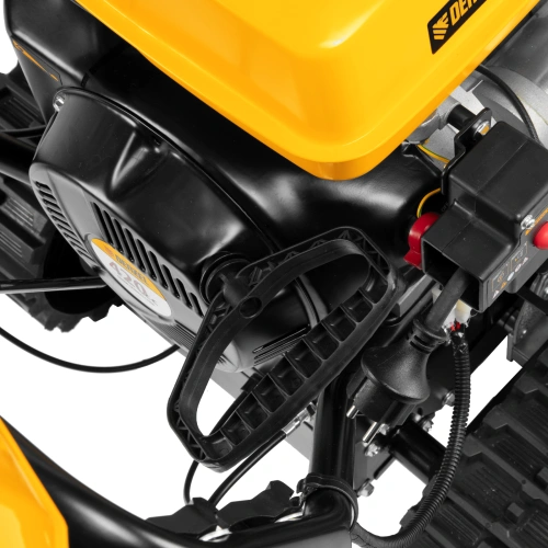 Бензиновая снегоуборочная машина SBL 711DT PRO, 420cc, гусеницы, эл.старт, блок. дифф. Denzel по ценам производителя в Москве с доставкой по всей России