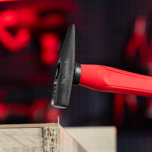 Молоток слесарный optimal, 100 г, фибергласовая обрезиненная рукоятка, квадратный боек Matrix по ценам производителя в Москве с доставкой по всей России