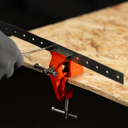 Тиски, 40 мм, крепление для стола Sparta по ценам производителя в Москве с доставкой по всей России