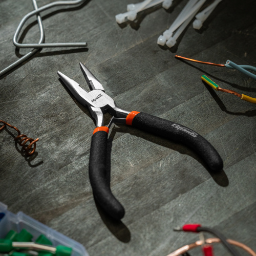 Длинногубцы прямые Mini, 130 мм, никелированные, авторазжим Sparta по ценам производителя в Москве с доставкой по всей России