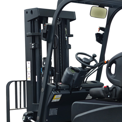 Электрический погрузчик YETT ERP18-M300-3W по ценам производителя в Москве с доставкой по всей России