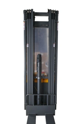 Штабелер самоходный 1,5 т 5,6 м XILIN CDDR15-III 24/200 В/Ач (сопровождаемый) по ценам производителя в Москве с доставкой по всей России