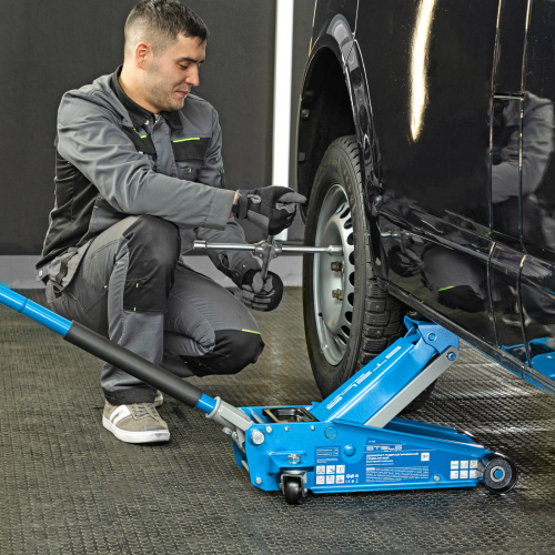 Домкрат гидравлический подкатной, 3 т, 120-450 мм, быстрый подъем, проф. Stels по ценам производителя в Москве с доставкой по всей России