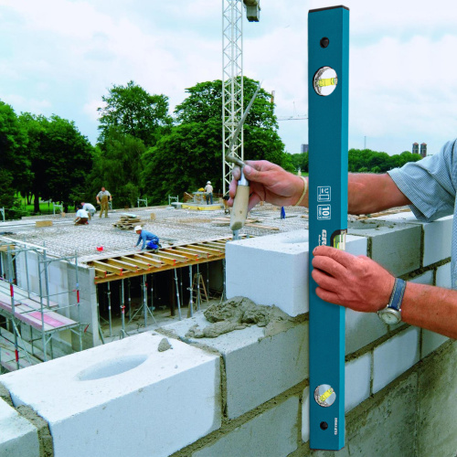 Уровень алюминиевый усиленный, 600 мм, 3 глазка Gross по ценам производителя в Москве с доставкой по всей России