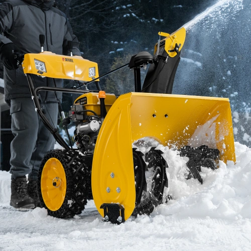 Бензиновая снегоуборочная машина SBM 610S PRO, 212 cc, электростартер, фара, обогрев Denzel по ценам производителя в Москве с доставкой по всей России