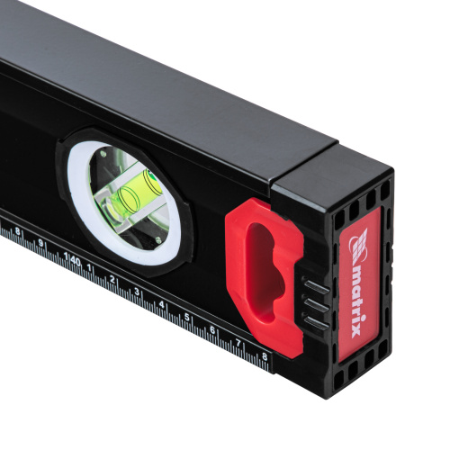 Уровень алюминиевый, усиленный, фрезерованный, 3 глазка, двухкомпонентные рукоятки, 1500 мм Matrix по ценам производителя в Москве с доставкой по всей России