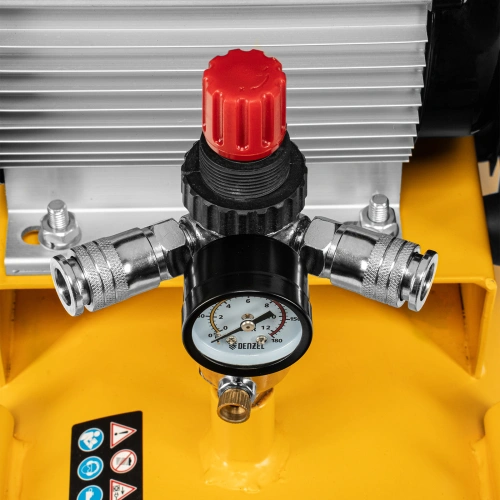 Компрессор воздушный рем. привод BCI 2200/100, 2,2 кВт, 100 литров, 420 л/мин Denzel по ценам производителя в Москве с доставкой по всей России