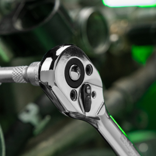 Ключ-трещотка 1/4", 45 зубьев, цельнометаллический, с быстрым сбросом, CrV, хром Сибртех по ценам производителя в Москве с доставкой по всей России