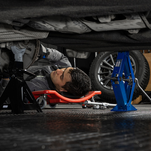 Ромбовый домкрат, 2 т, 110-390 мм Stels по ценам производителя в Москве с доставкой по всей России