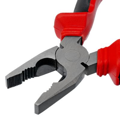 Плоскогубцы комбинированные, 160 мм, хром-ванадий, двухкомпонентные рукоятки Matrix по ценам производителя в Москве с доставкой по всей России