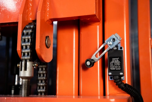 Сборщик заказов с электроподъемом 200 кг 3,3 м TOR GOPY3.302 по ценам производителя в Москве с доставкой по всей России