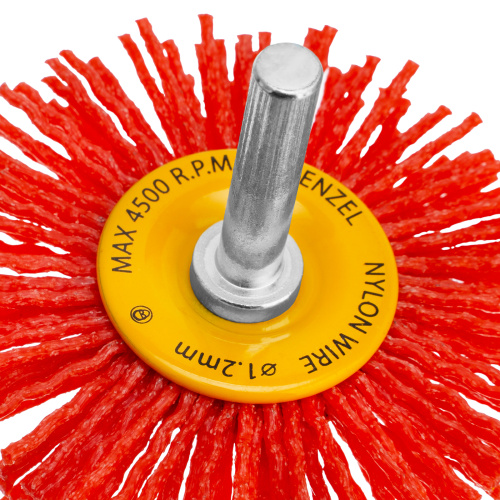 Щетка для дрели, 65 мм, Плоская, со шпилькой, нейлоновая щетина Denzel по ценам производителя в Москве с доставкой по всей России