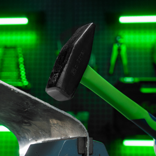 Молоток слесарный, 1000 г, фибергласовая обрезиненная рукоятка Сибртех по ценам производителя в Москве с доставкой по всей России