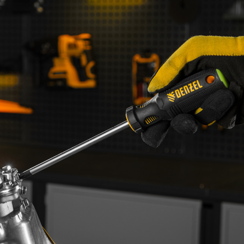 Отвертка PZ3x150 мм, CrV, трехкомпонентная рукоятка Denzel по ценам производителя в Москве с доставкой по всей России