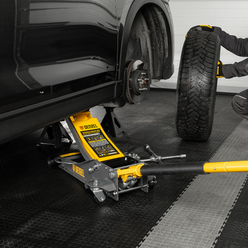 Домкрат гидравлический подкатной, 3 т, 75-500 мм, быстрый подъем, низкий подхват, проф. Denzel по ценам производителя в Москве с доставкой по всей России