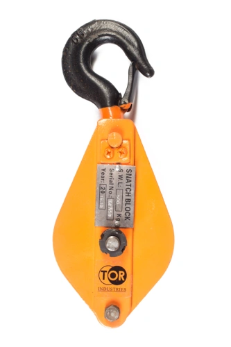 Блок монтажный однорольный с крюком TOR 1 т с откидной щекой (T) по ценам производителя в Москве с доставкой по всей России