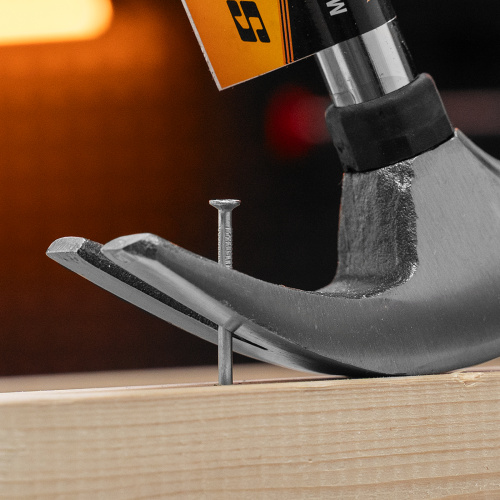 Молоток-гвоздодер, 450 г, боек 27 мм, металлическая трубчатая обрезиненная рукоятка Sparta по ценам производителя в Москве с доставкой по всей России