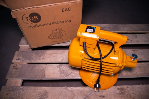 Электропривод глубинного вибратора для бетона 2,2 кВт TOR ZN70-JT (японский тип) по ценам производителя в Москве с доставкой по всей России