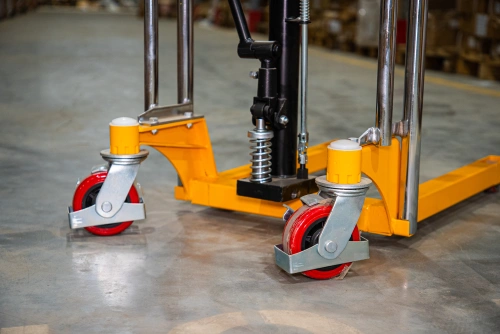 Штабелер гидравлический 0,4 т 1,5 м TOR PF4150R для рулонов по ценам производителя в Москве с доставкой по всей России