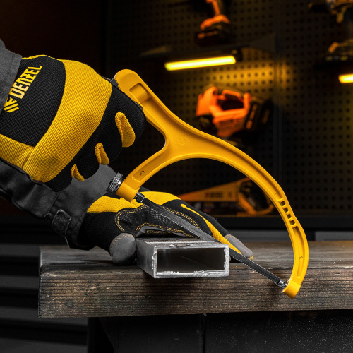 Набор инструментов, 1/2", 1/4", CrV, S2, пластиковый кейс, 100 предметов Denzel по ценам производителя в Москве с доставкой по всей России