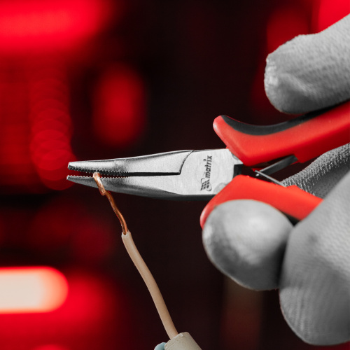 Длинногубцы изогнутые Mini, 130 мм, никелированные, авторазжим, двухкомпонентные рукоятки Matrix по ценам производителя в Москве с доставкой по всей России