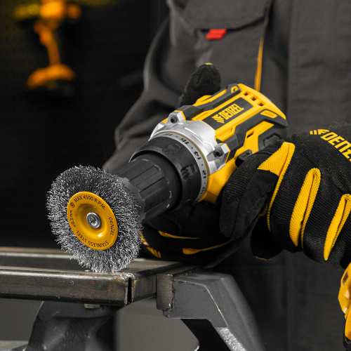 Щетка для дрели, 75 мм, Плоская, со шпилькой, нержавеющая витая проволока Denzel по ценам производителя в Москве с доставкой по всей России