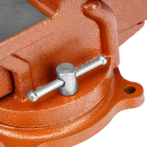 Тиски слесарные, 100 мм, поворотные, с наковальней Sparta по ценам производителя в Москве с доставкой по всей России