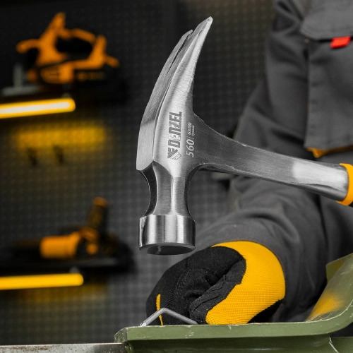 Молоток-гвоздодер 560 г, цельнометаллический, двухкомпонентная рукоятка Denzel по ценам производителя в Москве с доставкой по всей России