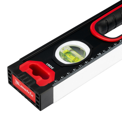 Уровень алюминиевый, усиленный, фрезерованный, 3 глазка, двухкомпонентные рукоятки, 600 мм Matrix по ценам производителя в Москве с доставкой по всей России