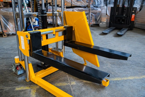 Штабелер гидравлический 0,4 т 1,1 м TOR PJ4110 облегченный по ценам производителя в Москве с доставкой по всей России