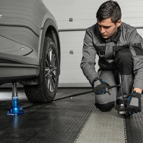 Домкрат механический бутылочный, 2 т, h подъема 150-310 мм, 2 части (домкрат, ручка) Stels по ценам производителя в Москве с доставкой по всей России