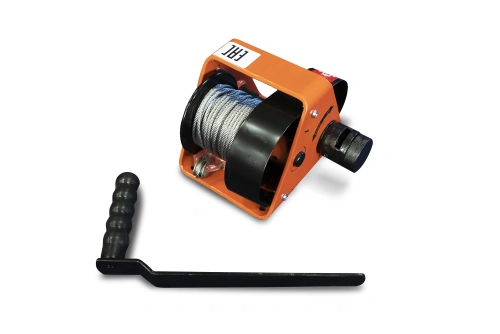 Лебедка ручная барабанная с тросом 2000кг  25м со съемной ручкой TOR GR по ценам производителя в Москве с доставкой по всей России