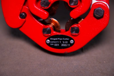 Труборез с хомутной защелкой TOR GH2S для стальных труб 1/2"- 2 1/2" по ценам производителя в Москве с доставкой по всей России