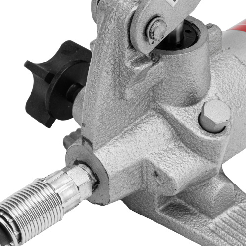 Растяжка гидравлическая, 4 т, набор из 17 предметов, 7 сменных насадок, в пластиковом кейсе Matrix по ценам производителя в Москве с доставкой по всей России