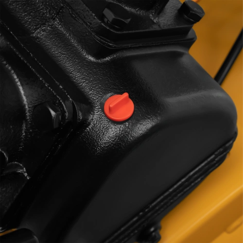 Компрессор воздушный BCV2200/100, ременный привод, 2.2 кВт, 100 литров, 370 л/мин Denzel по ценам производителя в Москве с доставкой по всей России