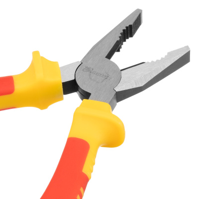 Плоскогубцы комбинированные, Insulated, 180 мм, двухкомпонентные рукоятки Matrix Professional по ценам производителя в Москве с доставкой по всей России