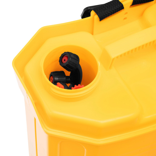 Опрыскиватель ранцевый аккумуляторный D-12LA, 12 л, 12 В, 8 Ач Denzel по ценам производителя в Москве с доставкой по всей России