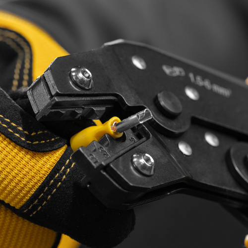 Клещи для обжима неизолированных наконечников НК и НВ, разъемов РП, 1,5 - 6 мм2 Denzel по ценам производителя в Москве с доставкой по всей России